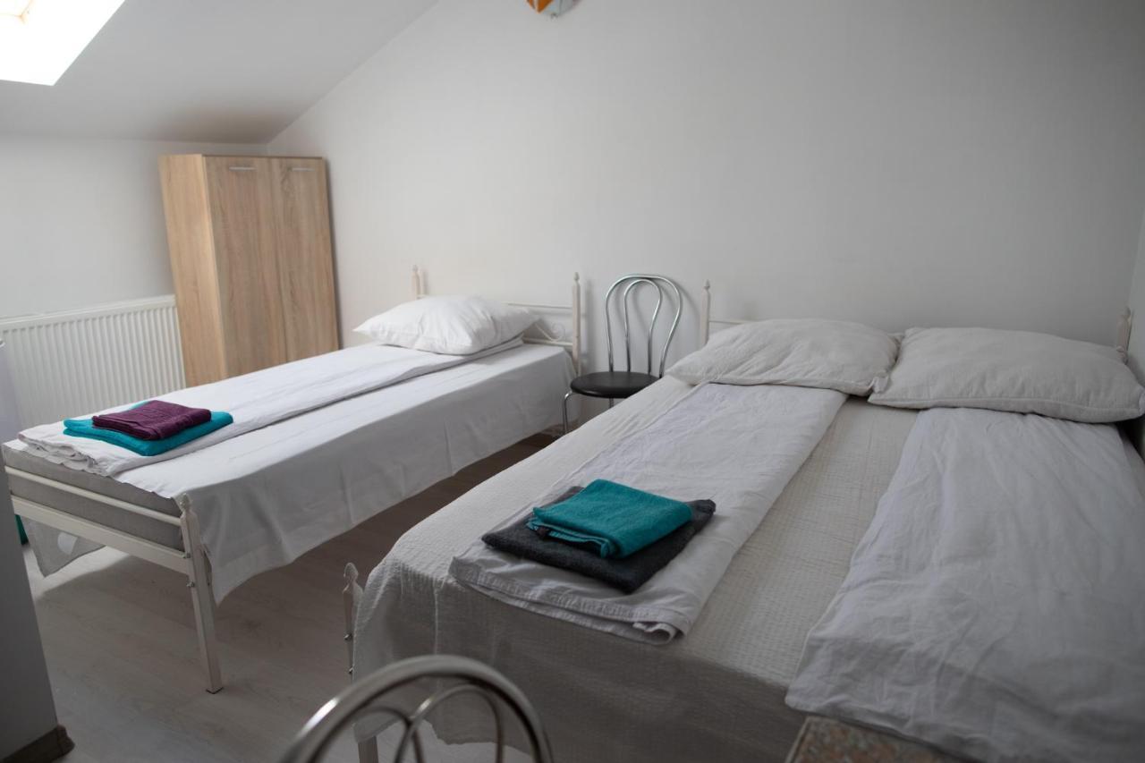 Motel Aris Meridian Piatra Neamţ Buitenkant foto