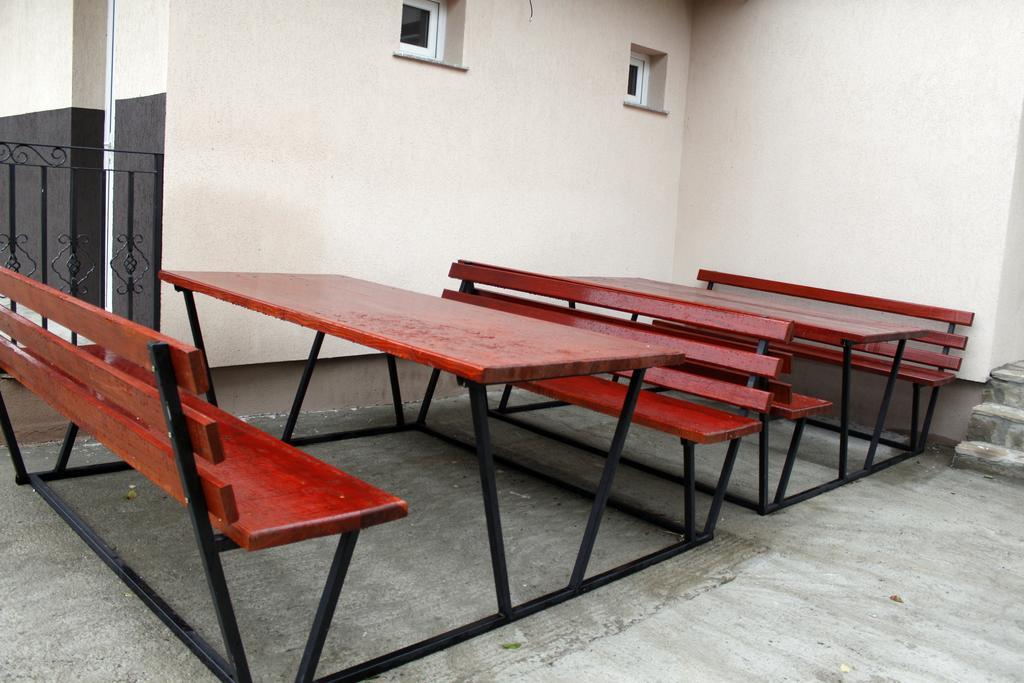 Motel Aris Meridian Piatra Neamţ Buitenkant foto